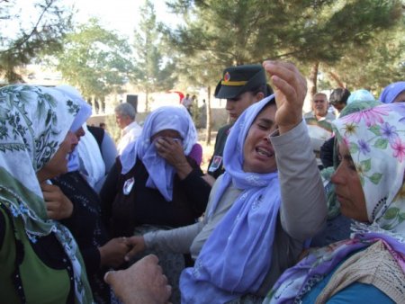 Şanlıurfalı Şehit Abisinin Yürek Burkan Feryadı