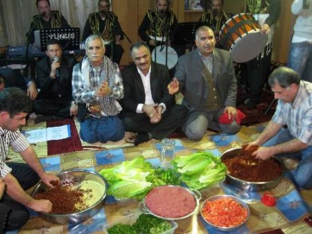 Şanlıurfalılar Derneği'nin Düzenlediği Programda Birlik Ve Beraberlik Mesajları Verildi