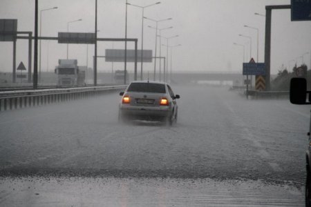 Şanlıurfa’yı Dolu Vurdu