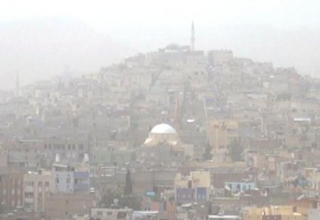 Şanlıurfa’yı toz bulutu sardı