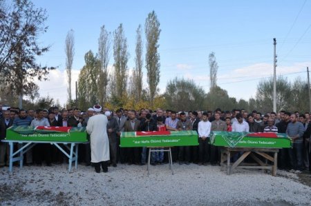Şantiyede ölen 4 işçi, Çorum'da toprağa verildi