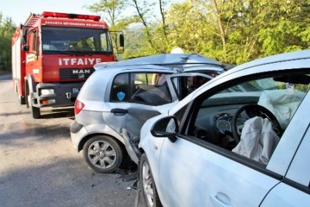 Sapanca'da trafik kazası: 2 yaralı