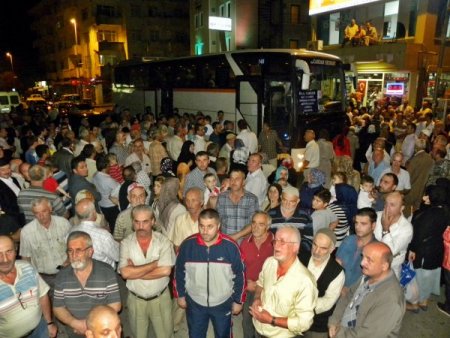 Sapanca'dan ilk hacı kafilesi dualarla yola çıktı
