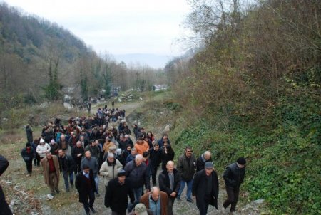 Sapanca'nın ekolojik dengesini bozacak taş ocağına tepkiler devam ediyor