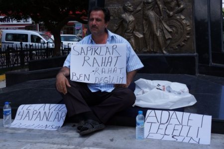 Sapıkların Yakalanması İçin Açlık Grevine Başladı