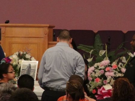 Sarai Sierra, nikahı kıyıldığı kilisede cenaze töreni düzenlendi