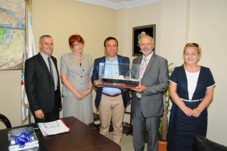 Saraybosna Üniversitesi Rektörü'nden Başkan Genç'e övgü