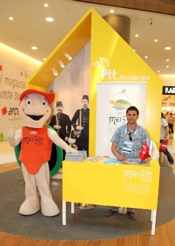 Sarı Ev'deki 'nostaljik' pullar