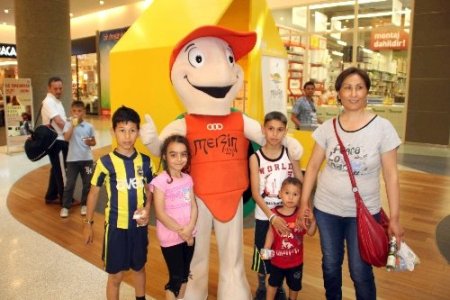 Sarı Ev'deki 'nostaljik' pullar