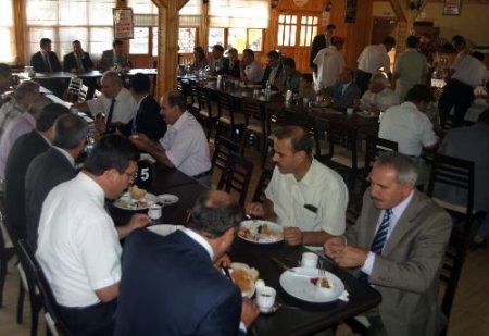Sarıçam Belediye Başkanı Zenbilci, Okul Müdürleriyle Bir Araya Geldi