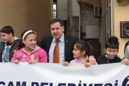Sarıçam Belediyesi öksüz ve yetimleri sinemayla buluşturdu