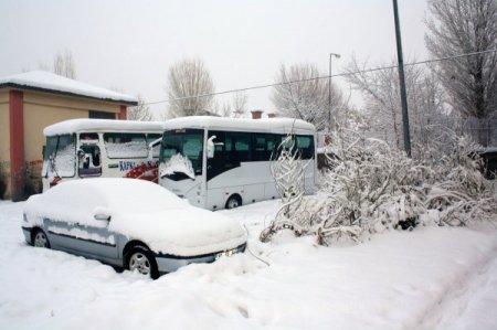 Sarıkamış Bayraklı Kayak Merkezi'nde kar kalınığı 125 santimetre
