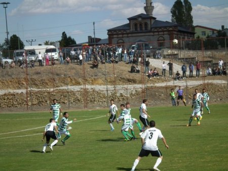 Sarıkamış Esnaf Spor ilk galibiyetini aldı