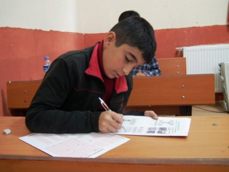 Sarıkamış Okuma Salonu öğrencilerin seviyesini ölçtü