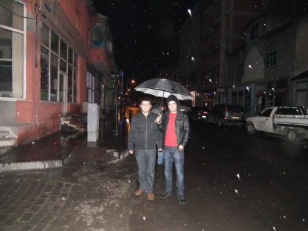 Sarıkamış'a mevsimin ilk karı düştü