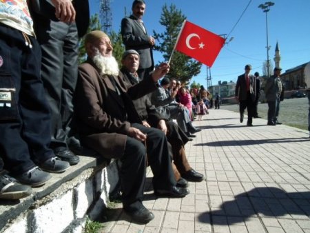 Sarıkamış'ta Cumhuriyet coşkusu