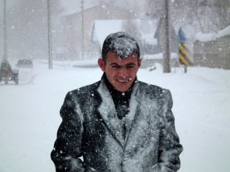 Sarıkamış’ta kar ve tipi hayatı olumsuz etkiliyor