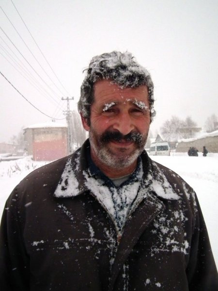 Sarıkamış’ta kar ve tipi hayatı olumsuz etkiliyor