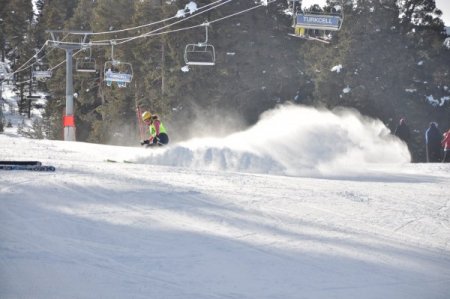 Sarıkamış’ta kayak ve snowbord yarışları yapıldı