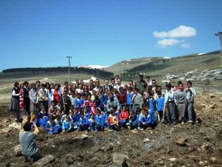 Sarıkamış'ta Okul Bahçeleri Yeşillenecek