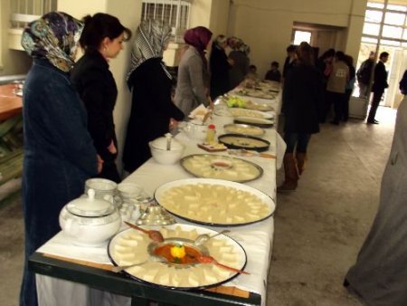 Sarıkaya'da Yöresel Arabaşı Yemek Yarışması Düzenlendi