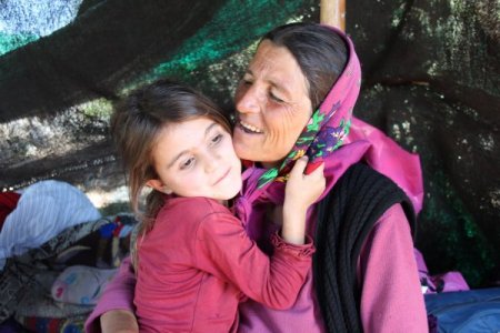 Sarıkeçili Yörükler sahile indi