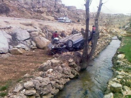 Sarıveliler'de Trafik Kazası: 2 Yaralı