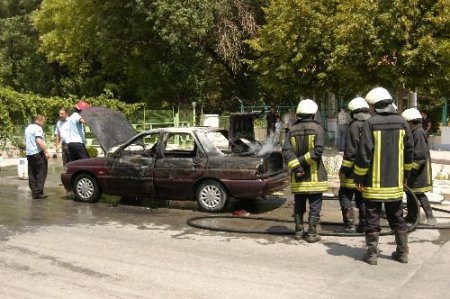 Şase Yapan Otomobil Kullanılamaz Hale Geldi