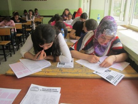 Sasonlular Okudukları Kitaptan Sınava Girdi