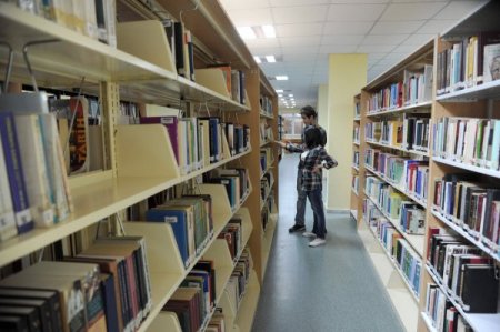 SAÜ kütüphanesi 7 gün 24 saat açık