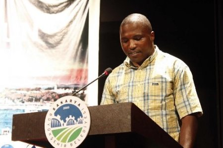 SAÜ'de 'Şiirler Türkçe Olsun' şiir okuma yarışması