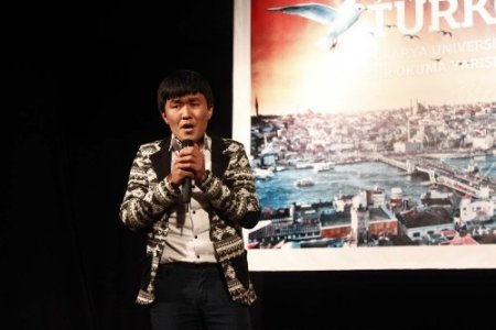 SAÜ'de 'Şiirler Türkçe Olsun' şiir okuma yarışması