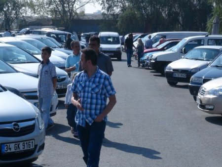 Savaş korkusu ve ÖTV zammı, otomobil piyasasını etkiledi (Özel)