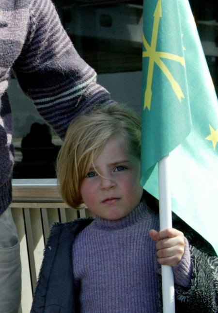 Savaş mağduru Çerkezlerin ilk kafilesi Türkiye’ye getirildi