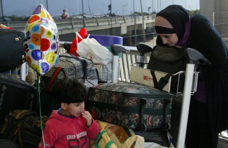 Savaş mağduru Çerkezlerin ilk kafilesi Türkiye’ye getirildi
