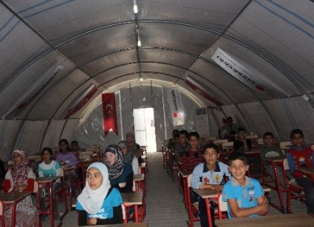 Savaşın travmasını yaşayan Suriyeli sığınmacılara ‘kültürel’ terapi