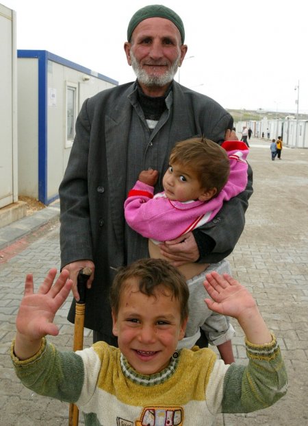 Savaştan kaçan Çerkezler Nizip’teki kampa yerleşti