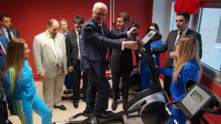 Savcı Zekeriya Öz'ün spor aletiyle mücadelesi