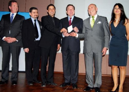 Schröder: Türkiye'de Tarihi Şeyler Yapılıyor, Abd'nin Kararı Ankara-erivan Yakınlaşmasına Zarar Verir