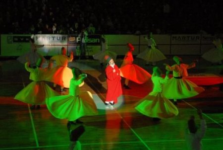 Şeb-i Arus Binlerce Vatandaşı Bir Araya Getirdi