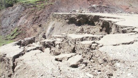 Şebinkarahisarlılar Heyelandan Sonra Endişeyle Yardım Bekliyor