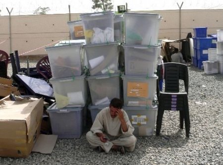 Seçim Sandıkları Kabil'e Gönderilmeye Başlandı