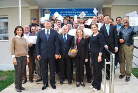 Seferihisar'ın Mavi Bayrak'lı mandalina bahçesi sahipleri sertifika aldı