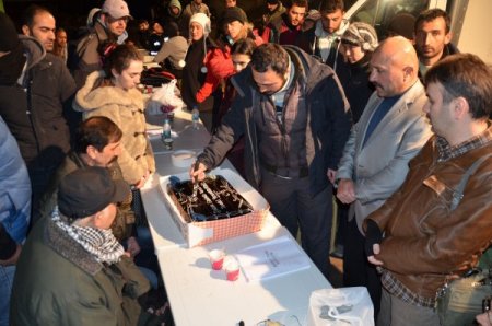 Şefkat Tepe oyuncuları kandili sette kutladı