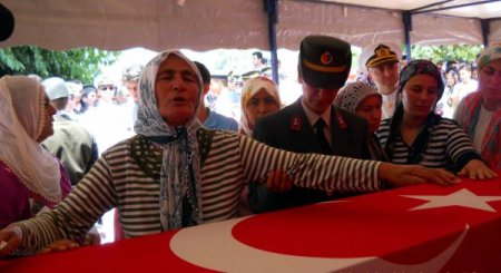 Şehidin Asker Ağabeyi: Bir Askerimiz Daha Var Sıkıntı Yok