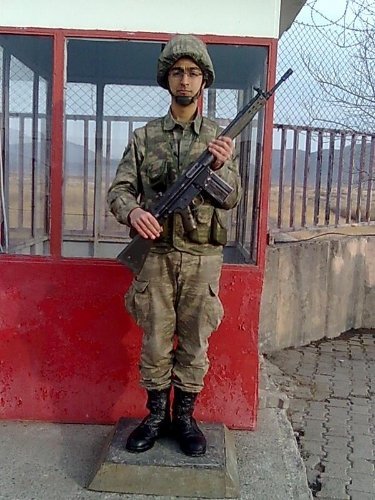 Şehidin evine ateş düştü