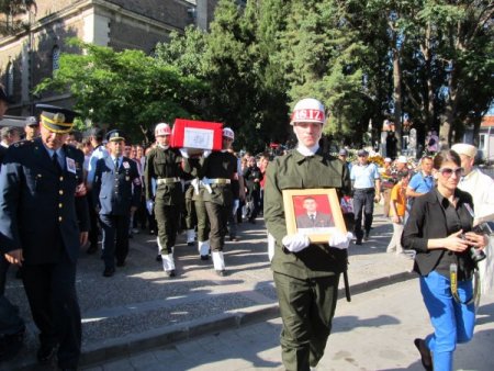 Şehidin Kız Kardeşi: Ağabey Anneme Selam Söyle