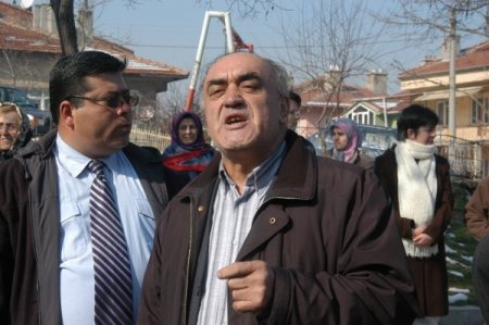 Şehiriçi Ulaşım Sorununa Mahalle Sakinlerinden Tepki