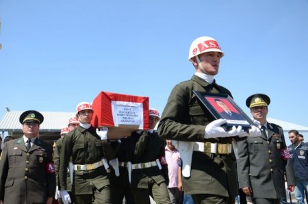 Şehit Ahmet Bozkurt, son yolculuğuna uğurlandı