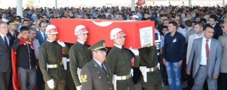 Şehit Ahmet Bozkurt, son yolculuğuna uğurlandı